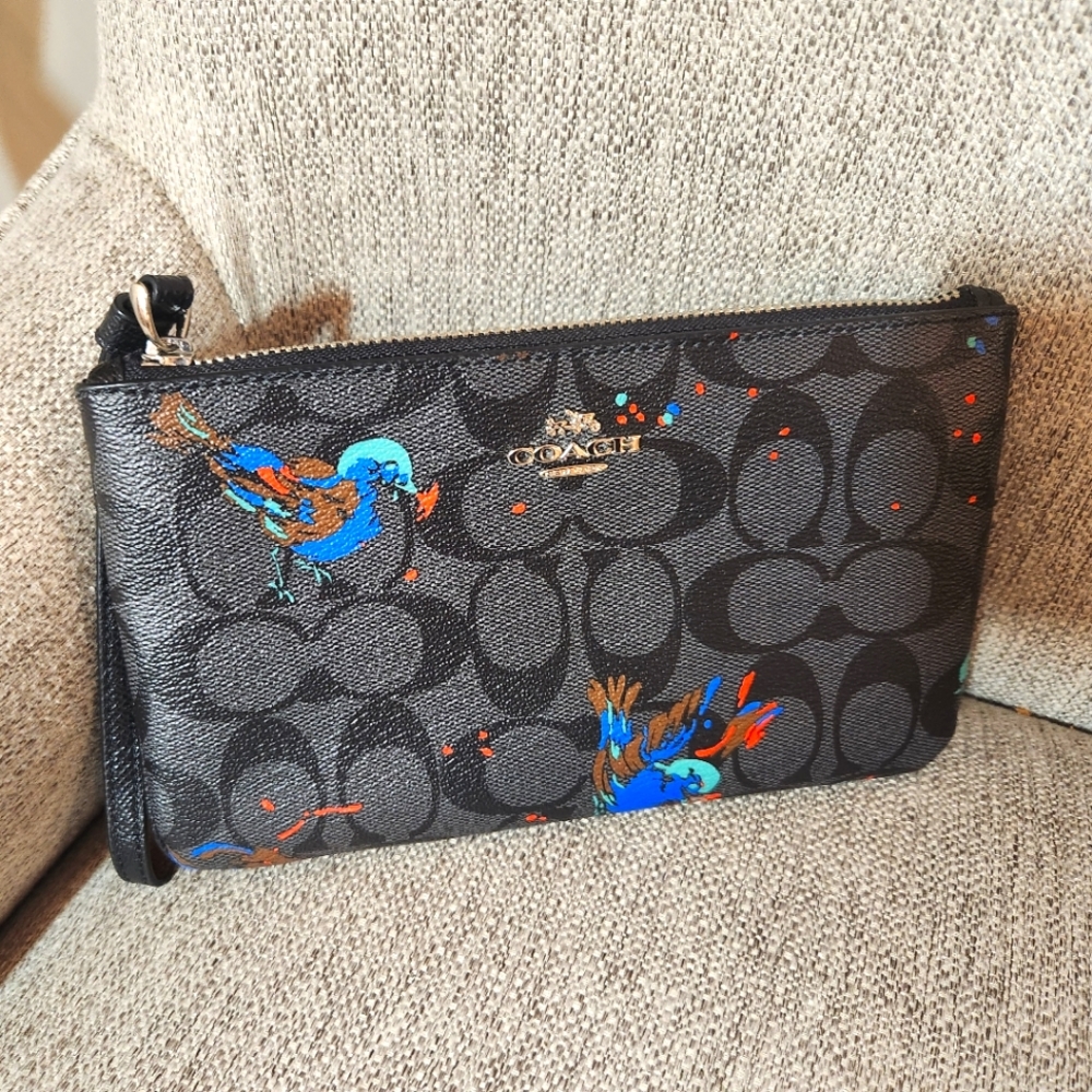 Coach small clutch/wristlet